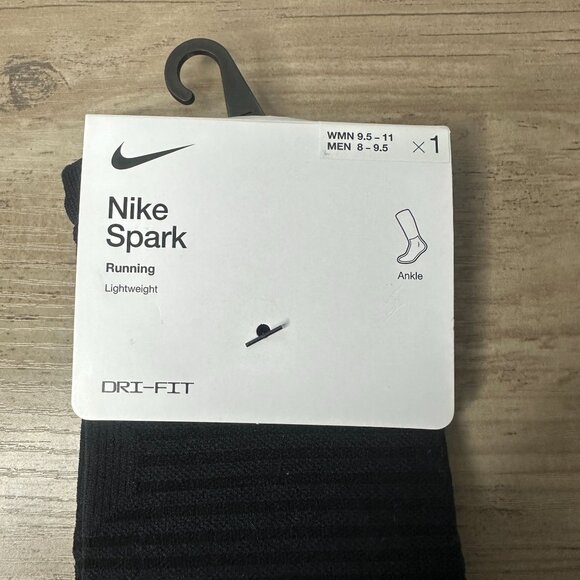 NWT Nike Unisex Spark Dri-FIT Lightweight Running Ankle Socks Size Medium (Black - Picture 3 of 10